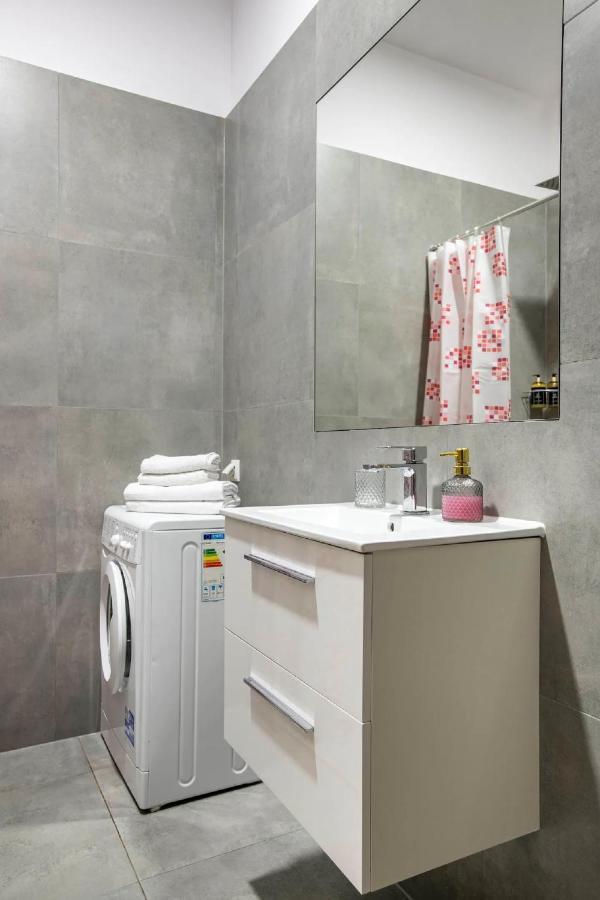 Discover Krakow Apartments - 5 Borowickiej St - Studio Next To Opera And Unity Centre Εξωτερικό φωτογραφία