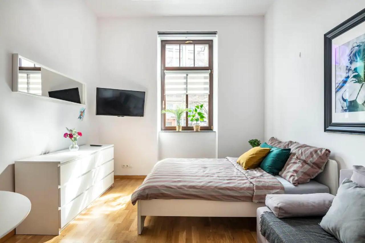 Discover Krakow Apartments - 5 Borowickiej St - Studio Next To Opera And Unity Centre Εξωτερικό φωτογραφία
