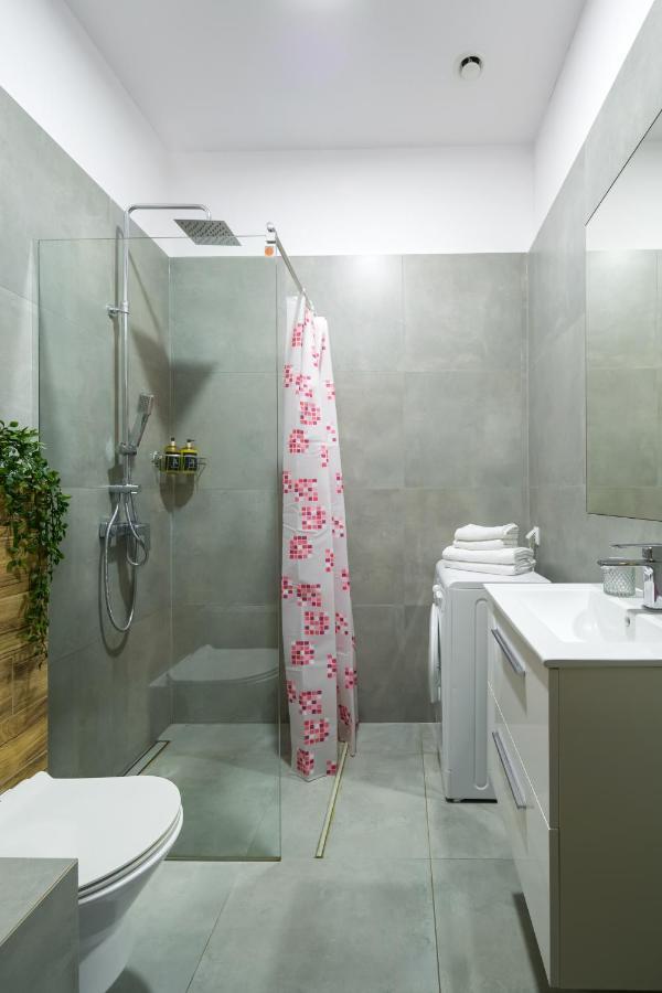 Discover Krakow Apartments - 5 Borowickiej St - Studio Next To Opera And Unity Centre Εξωτερικό φωτογραφία