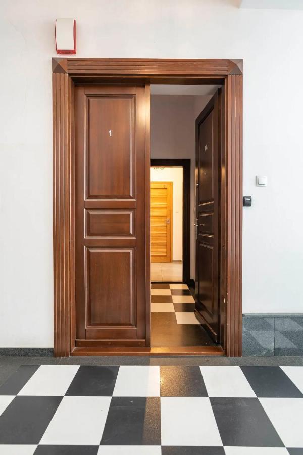 Discover Krakow Apartments - 5 Borowickiej St - Studio Next To Opera And Unity Centre Εξωτερικό φωτογραφία